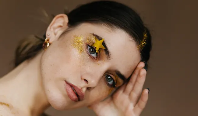Gold and Silver Makeup & Glam Finish